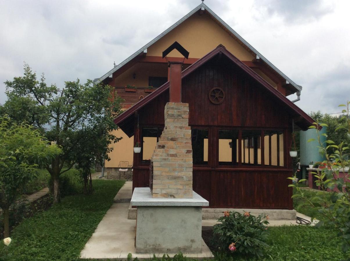 Casa Andrada & Ilinca Hotel Gura Humorului Ngoại thất bức ảnh